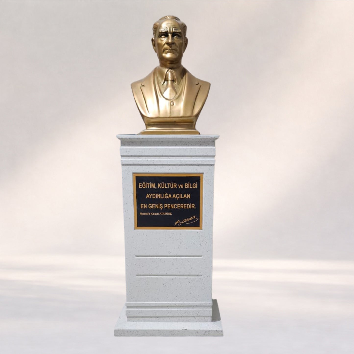 KT 125 Kuşaklı Dikdörtgen Model Kaideli Atatürk Büstü (200 cm)