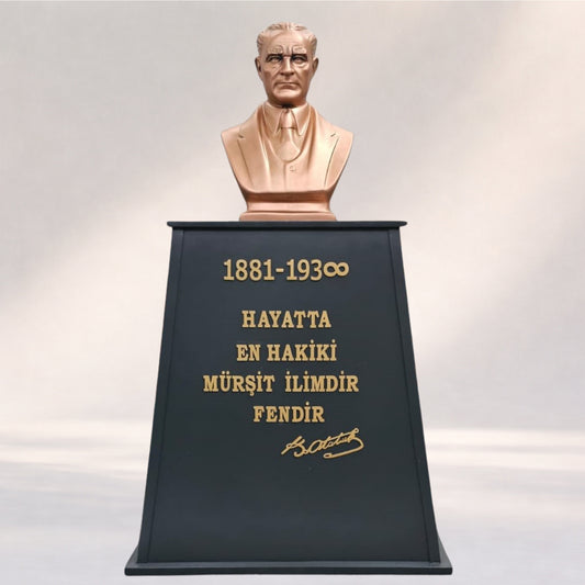 KT 130 Açılı Model Kaideli Atatürk Büstü (205 cm)